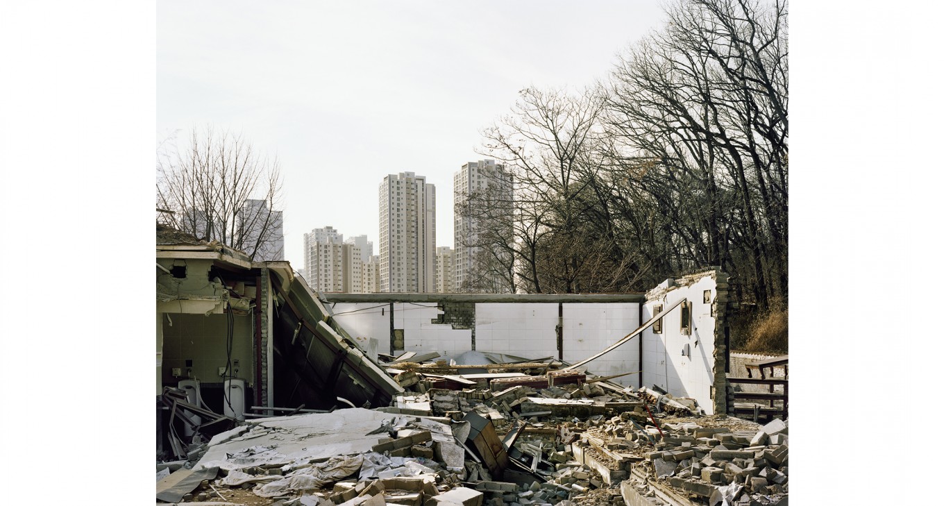 CR044-08, 100x125cm, Pigment Ink on Lust Glasier, 2016