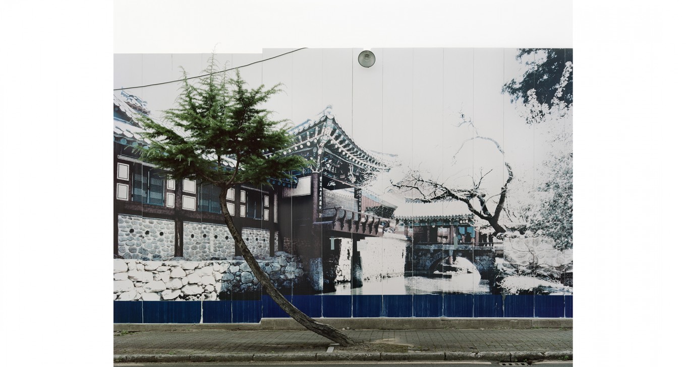 CR042-03, 100x125cm, Pigment Ink on Lust Glasier, 2015