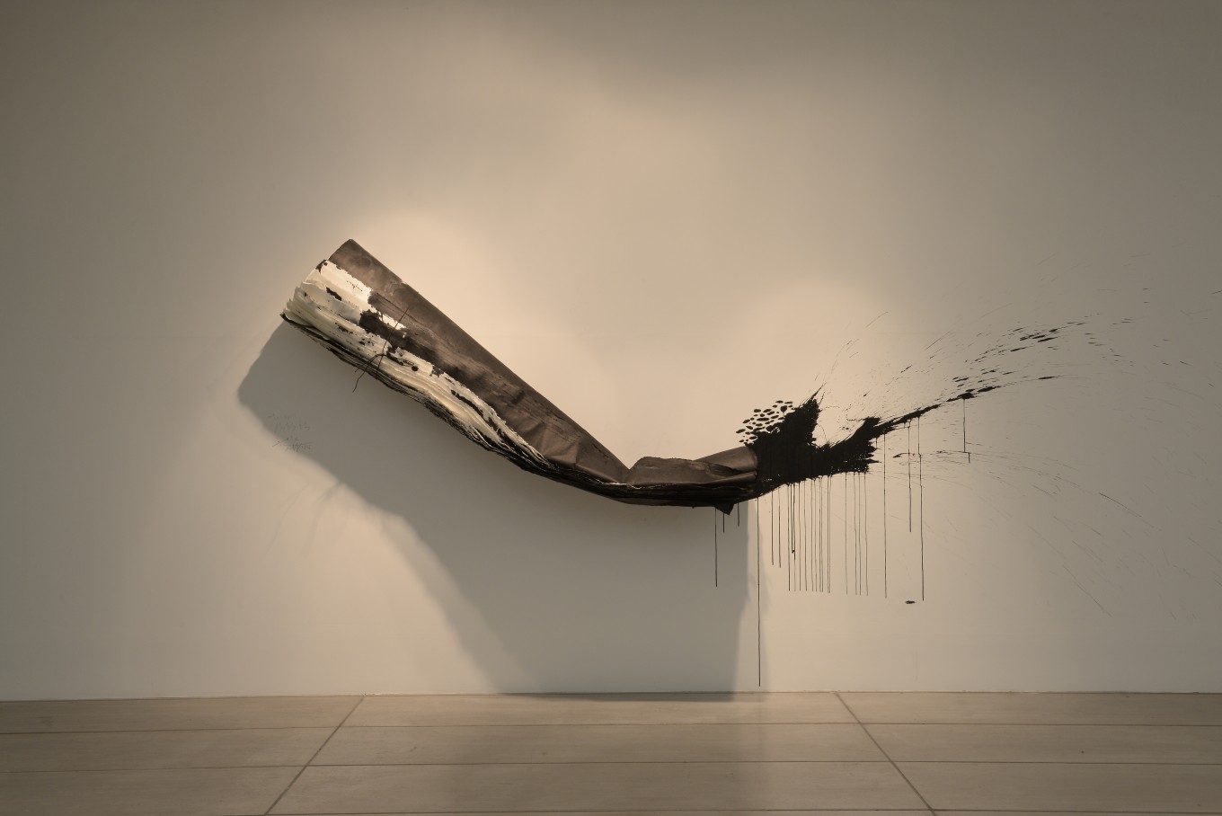 어이쿠 획획획 130x328cmx56 한지위에 먹 2014