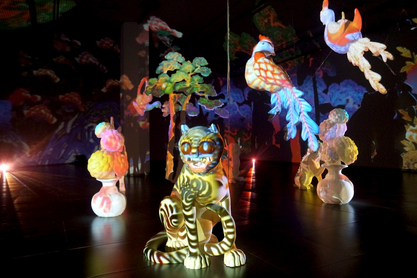 이상한 나라의 민화이야기 / 3D printing, projection mapping / 3min movie / 2019